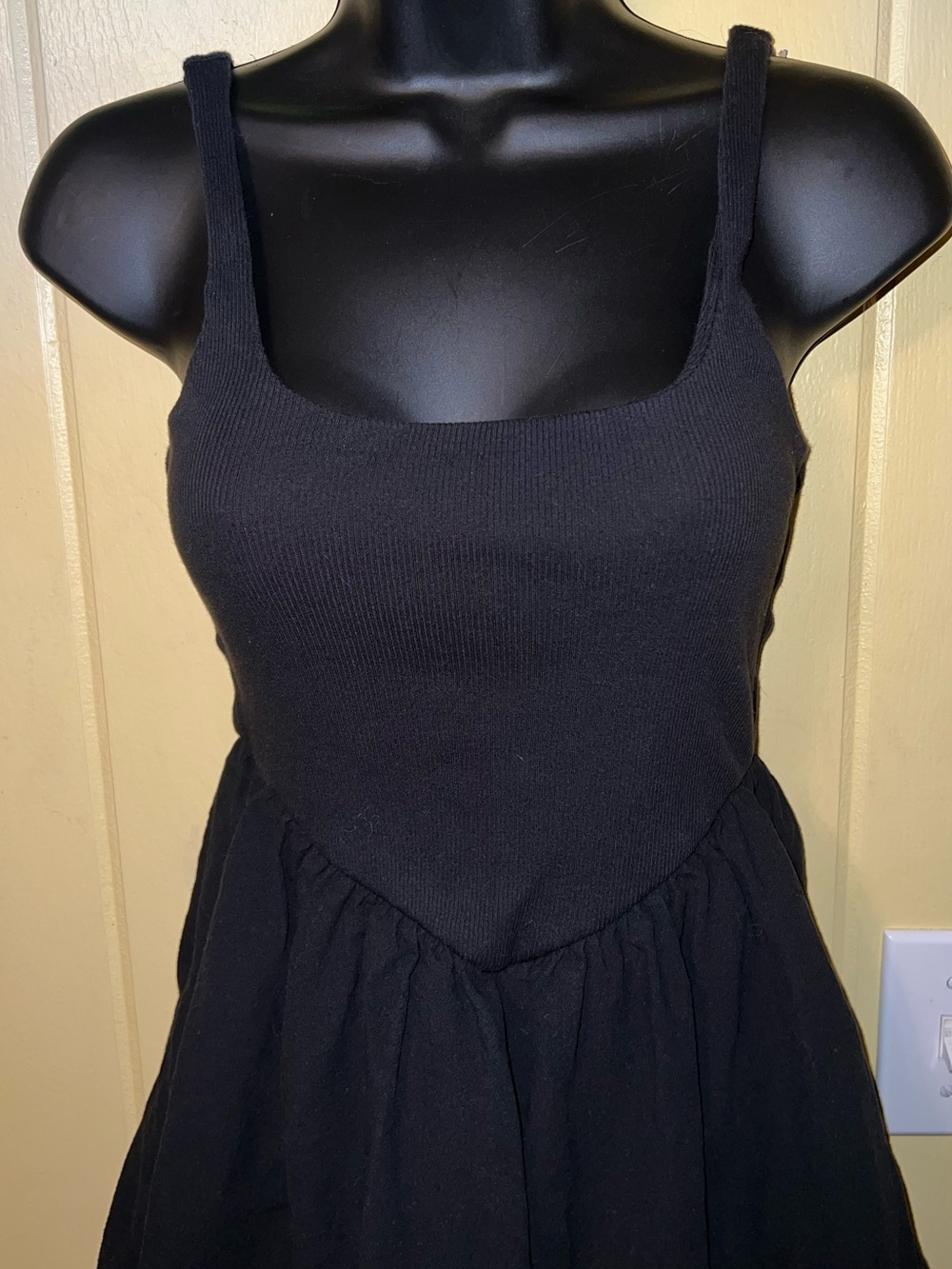No Boundaries Y2K Black V Waist Casual Chic Fit & Flare Mini Tank Dress Size XS - Picture 5 of 9